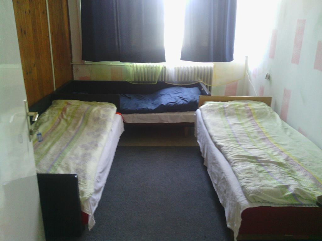 Centrum Panzió Kaposvár Habitación foto